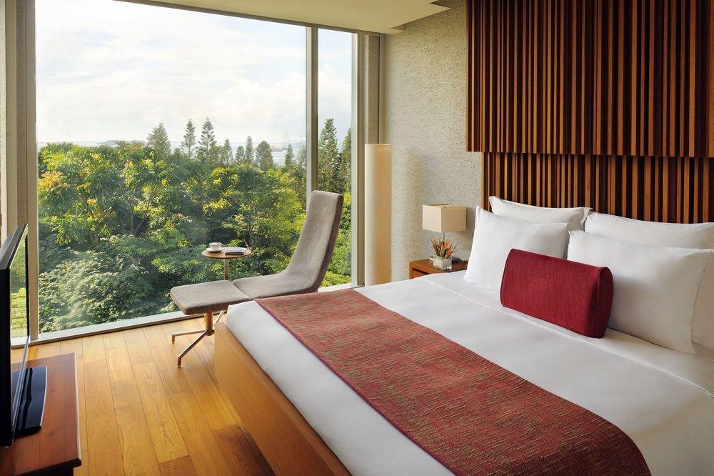 Oasia Resort Sentosa By Far East Hospitality Singapore Exterior photo A bedroom at the hotel