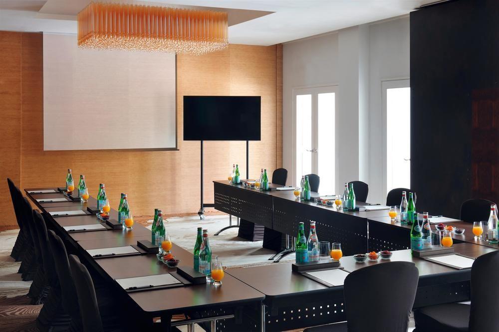 Oasia Resort Sentosa By Far East Hospitality Singapore Exterior photo Meeting room
