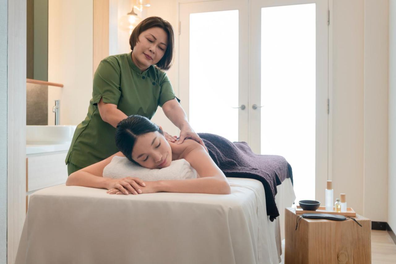 Oasia Resort Sentosa By Far East Hospitality Singapore Exterior photo Thai massage