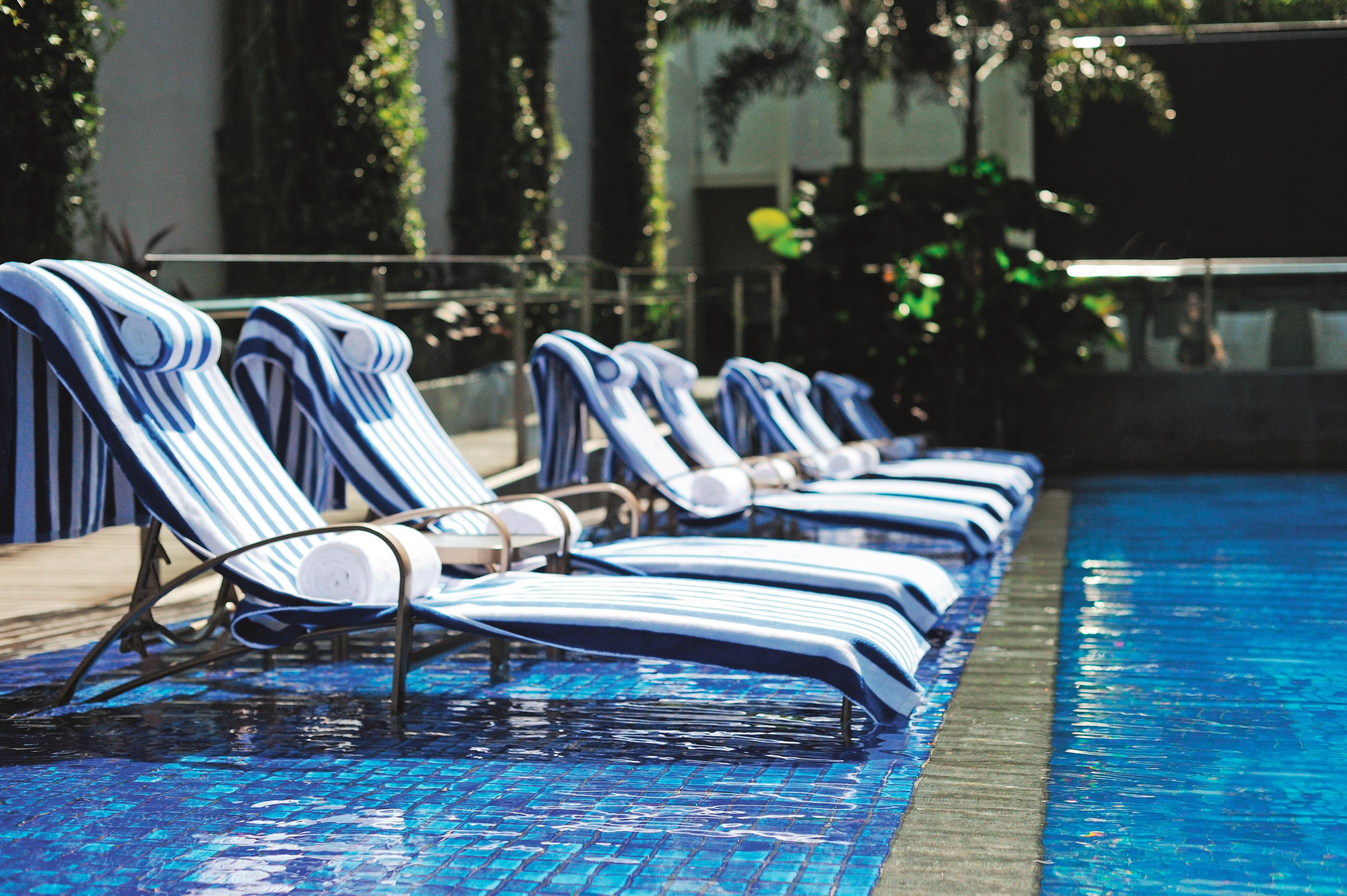 Oasia Resort Sentosa By Far East Hospitality Singapore Exterior photo The pool at the hotel